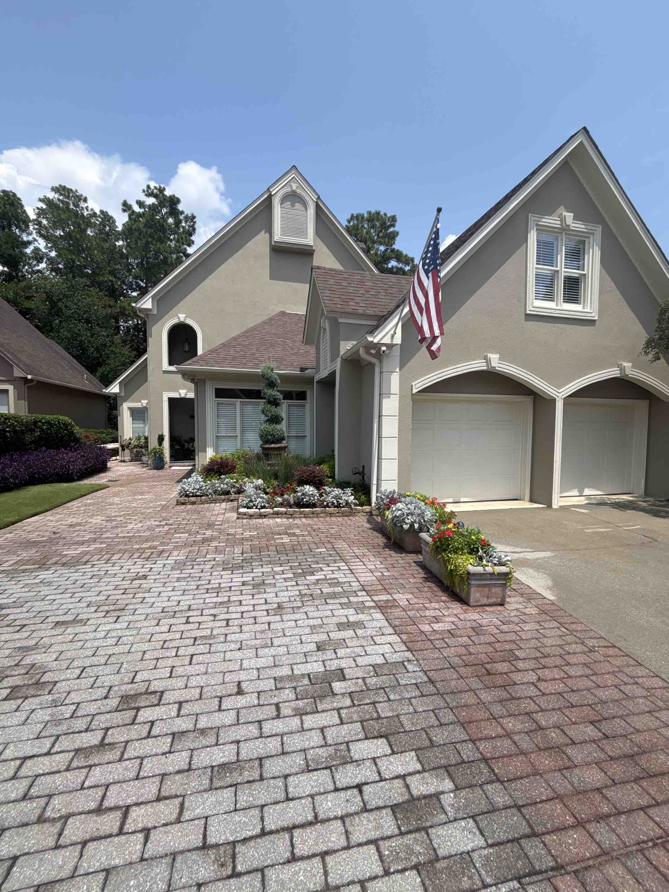 Birmingham, AL - Exterior windows and driveway pressure washing