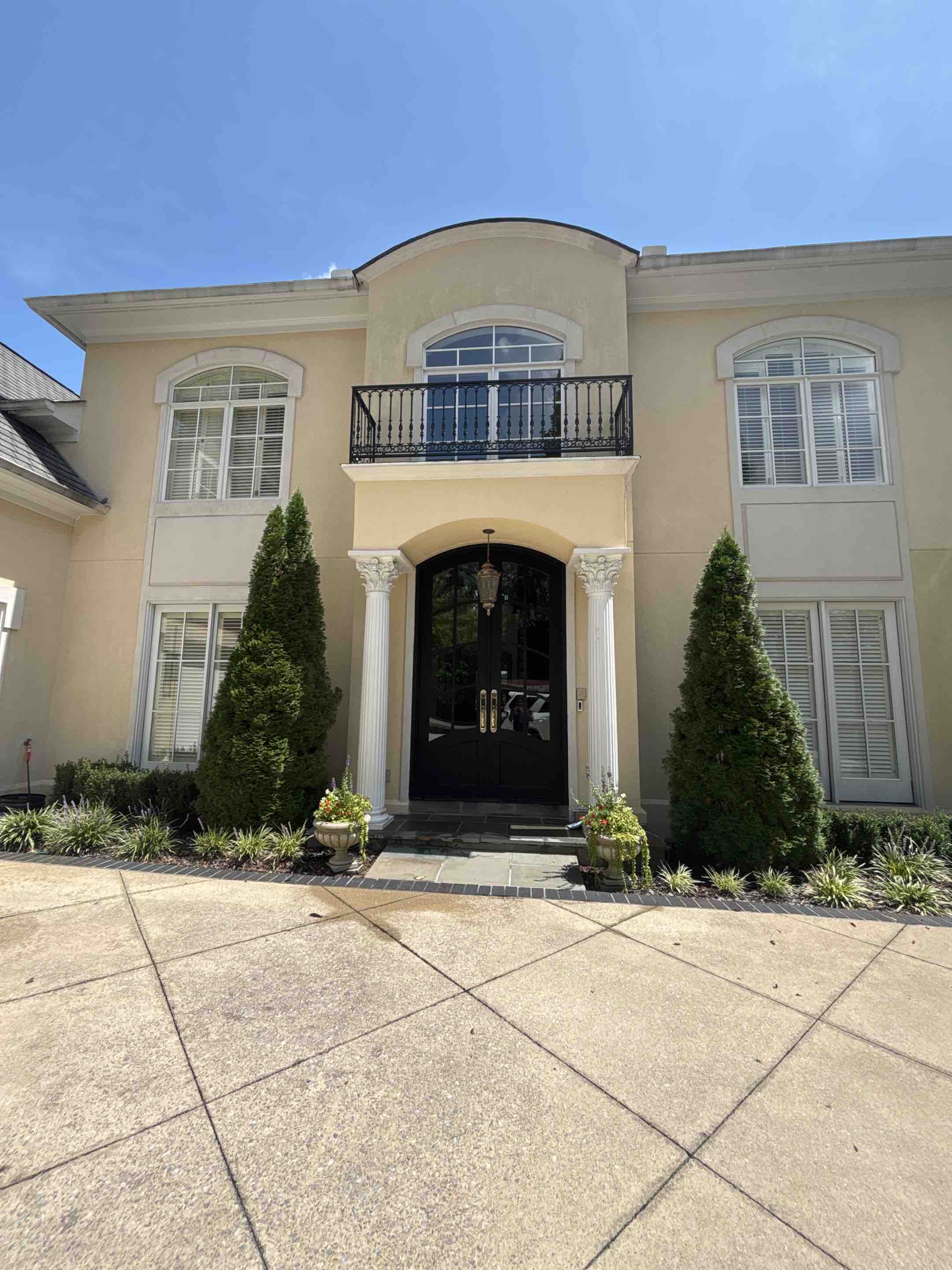 Birmingham, AL - Exterior windows 