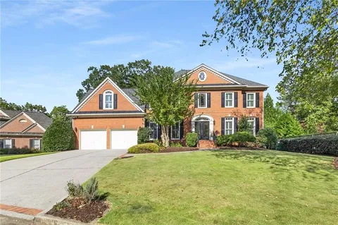 Atlanta, GA - We visited to provide a detailed estimate for cleaning both interior and exterior windows. Our team assessed the size and number of windows, ensuring a thorough and efficient cleaning process.
