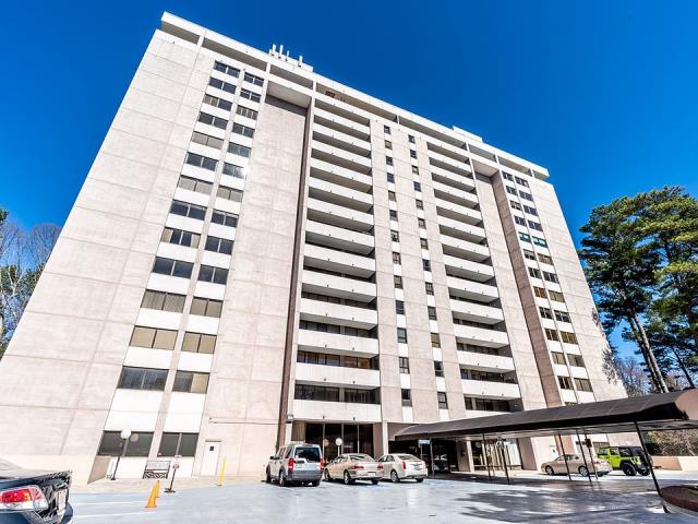 Atlanta, GA - Today, I tackled a challenging multi-day project using drones to clean exterior windows and the building's exterior. This innovative approach allowed for efficient and safe cleaning at great heights.