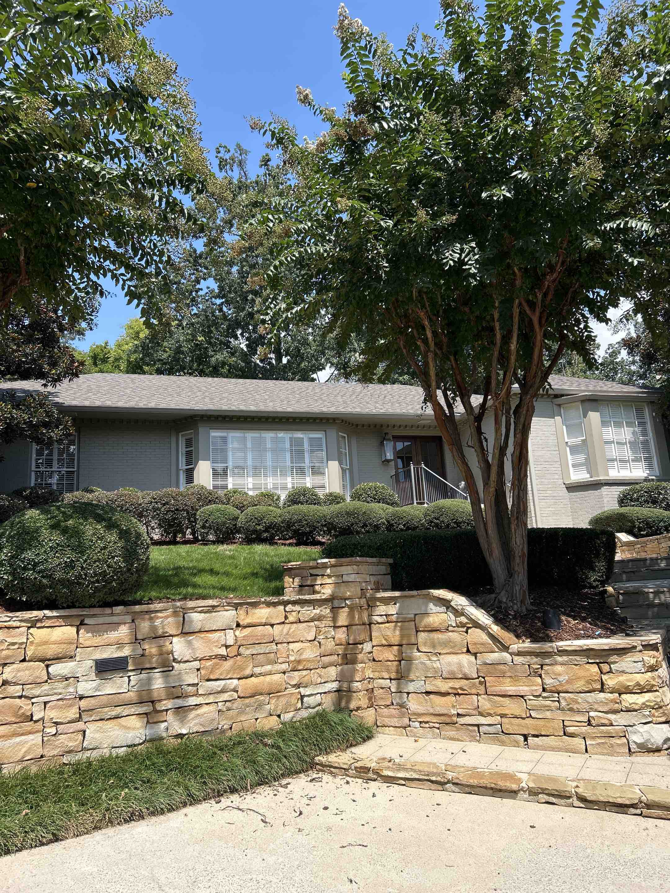 Birmingham, AL - Hit interior and exterior windows here with a framing sill soft wash