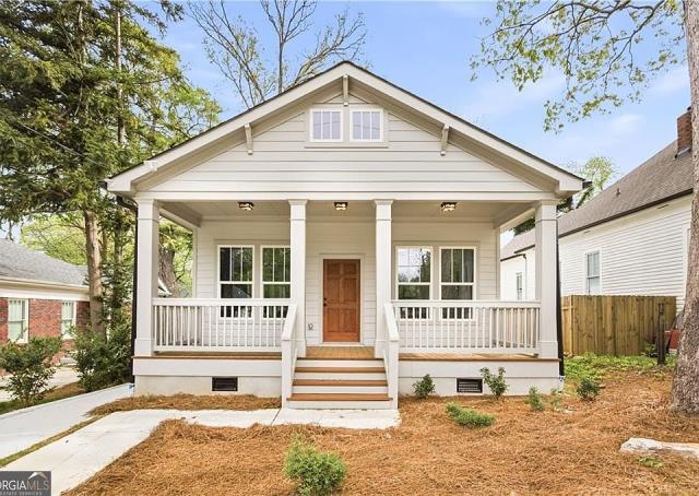 Atlanta, GA - We meticulously cleaned all gutters, removing debris and ensuring smooth water flow. Our team also polished the exterior windows, leaving them spotless and streak-free.