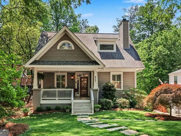 Atlanta, GA - I meticulously cleaned every window and door, inside and out, ensuring a spotless, streak-free finish.