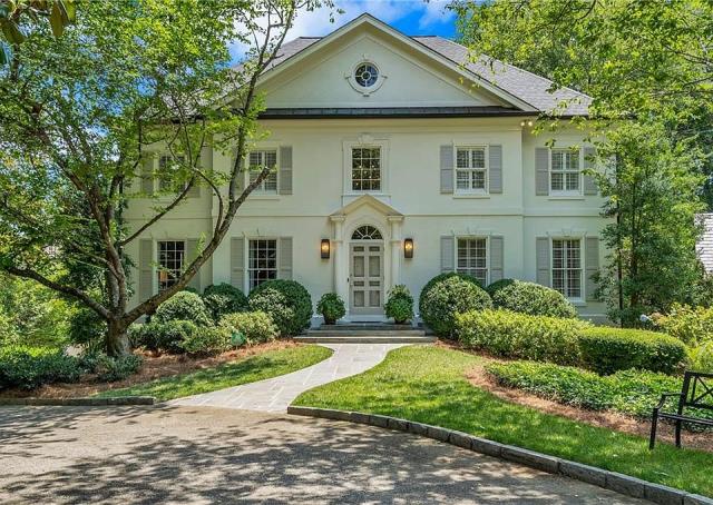 Atlanta, GA - We meticulously cleaned every interior and exterior window, ensuring no spot was left untouched. Our thorough approach guaranteed a sparkling, streak-free finish.