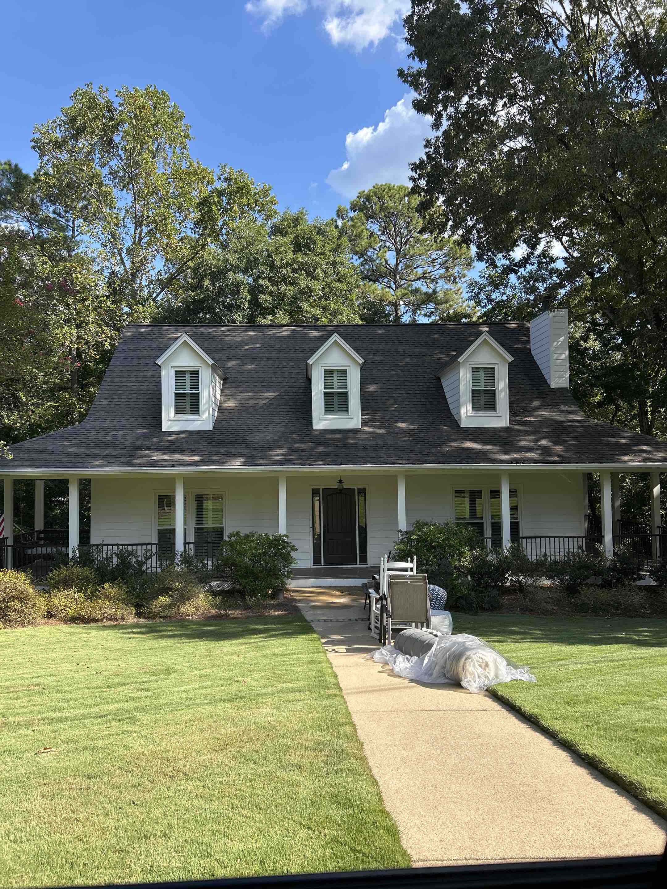 Birmingham, AL - Did a house wash here with exterior window cleaning and a screen removal and cleaning