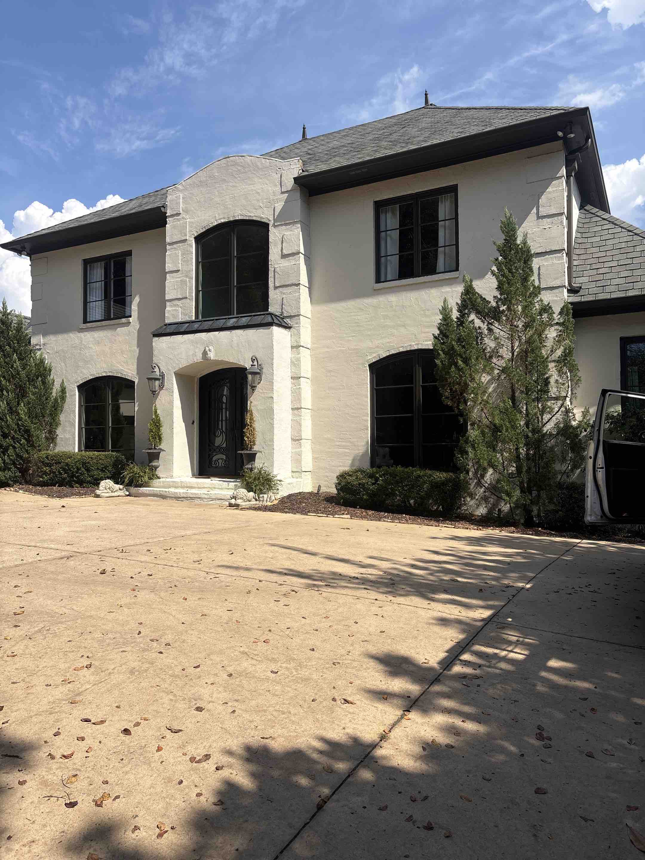 Birmingham, AL - I’m in Vestavia Hills, Alabama doing a gutter leaf removal to help facilitate proper water flow and drainage throughout gutter systems.