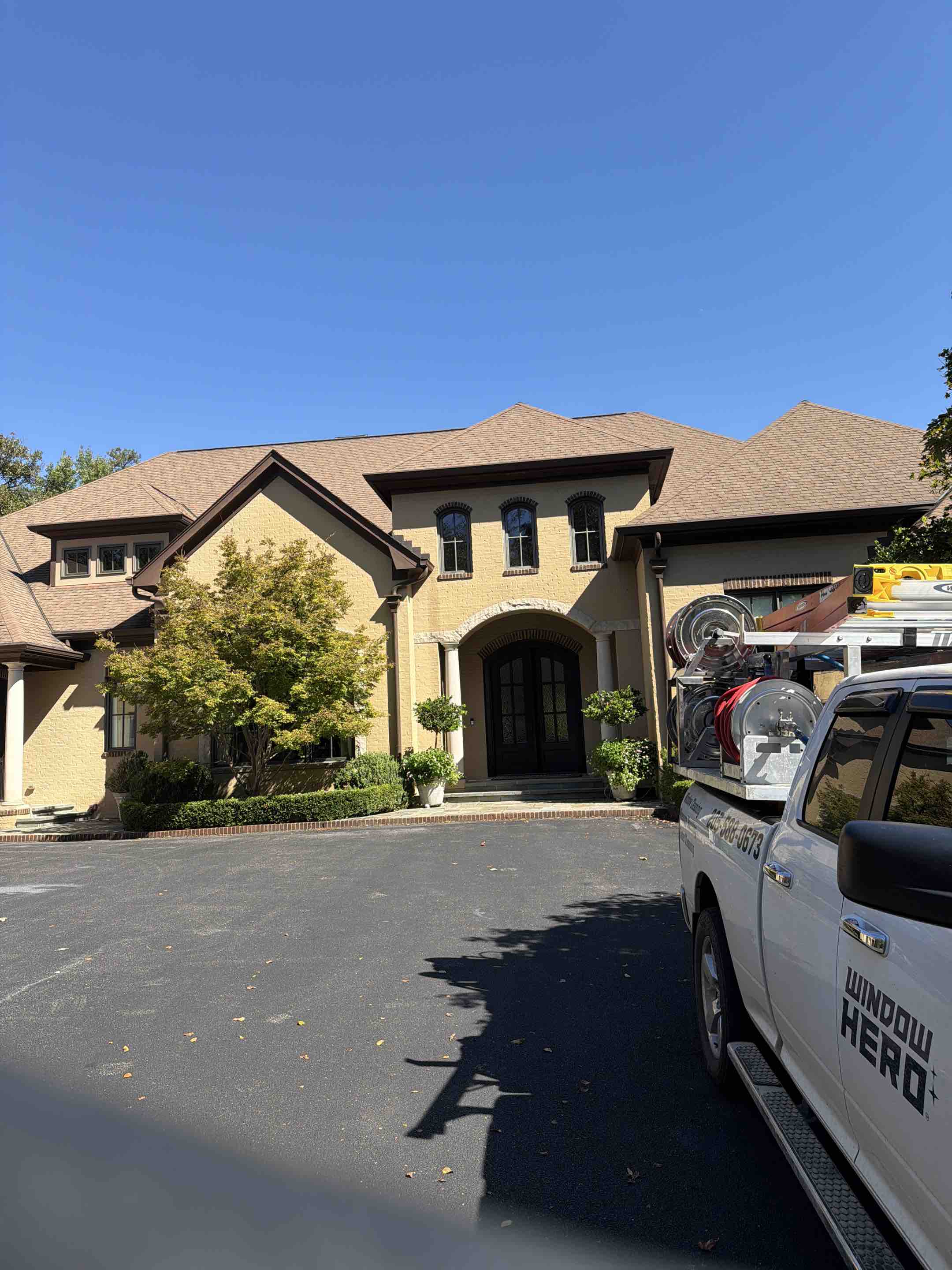 Birmingham, AL - Exterior window cleaning