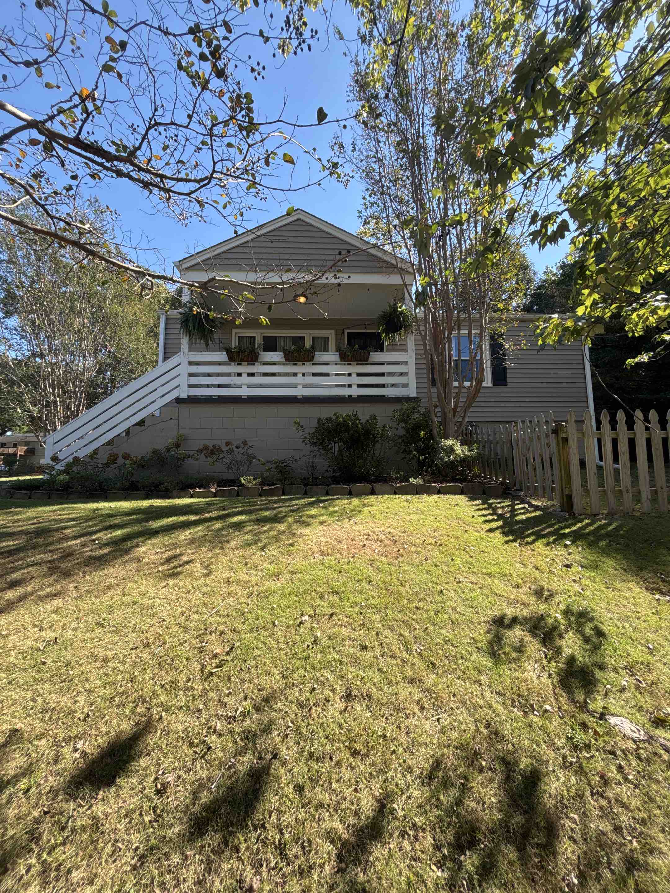 Birmingham, AL - House wash, driveway pressure, washing, interior, and exterior windows, gutter cleaning
