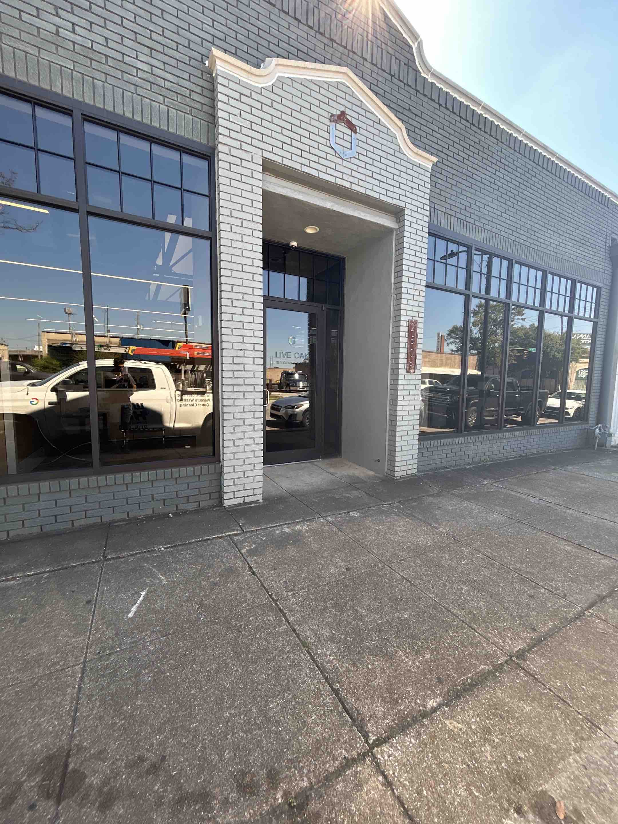 Birmingham, AL - Cleaned interior and exterior windows here