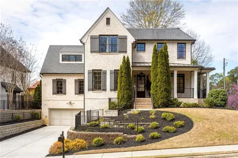 Atlanta, GA - Our team meticulously cleaned all interior and exterior windows, ensuring every nook and cranny was free of dirt, smudges, and streaks. We used specialized tools and eco-friendly cleaning solutions to achieve a streak-free shine. Interior windows were polished to enhance natural light, while exterior windows were cleaned to improve visibility and curb appeal. Our thorough approach left the windows sparkling and the surrounding areas spotless. streak-free finish. We began by inspecting each window for dirt, grime, and any stubborn spots. Using high-quality squeegees and microfiber cloths, we carefully removed all the dirt from the exterior windows, paying special attention to the corners and edges. For the interior windows, we employed a combination of spray cleaners and squeegees to eliminate fingerprints and smudges, leaving them crystal clear.