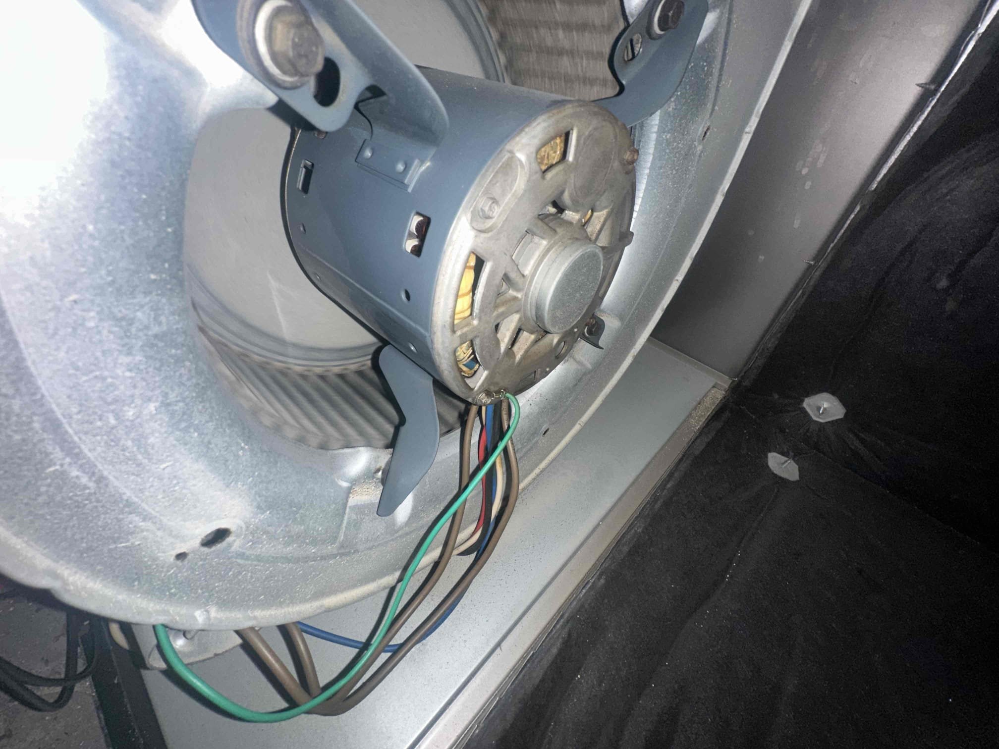 Customer‘s cousin owns the house cousin was currently at work works two jobs night shift and dayshift. Customer is going to give me a call about 9:30 PM when Customer and Customer‘s cousin gets home to see if they want to go with indoor air quality to search protectors and a coil light. 