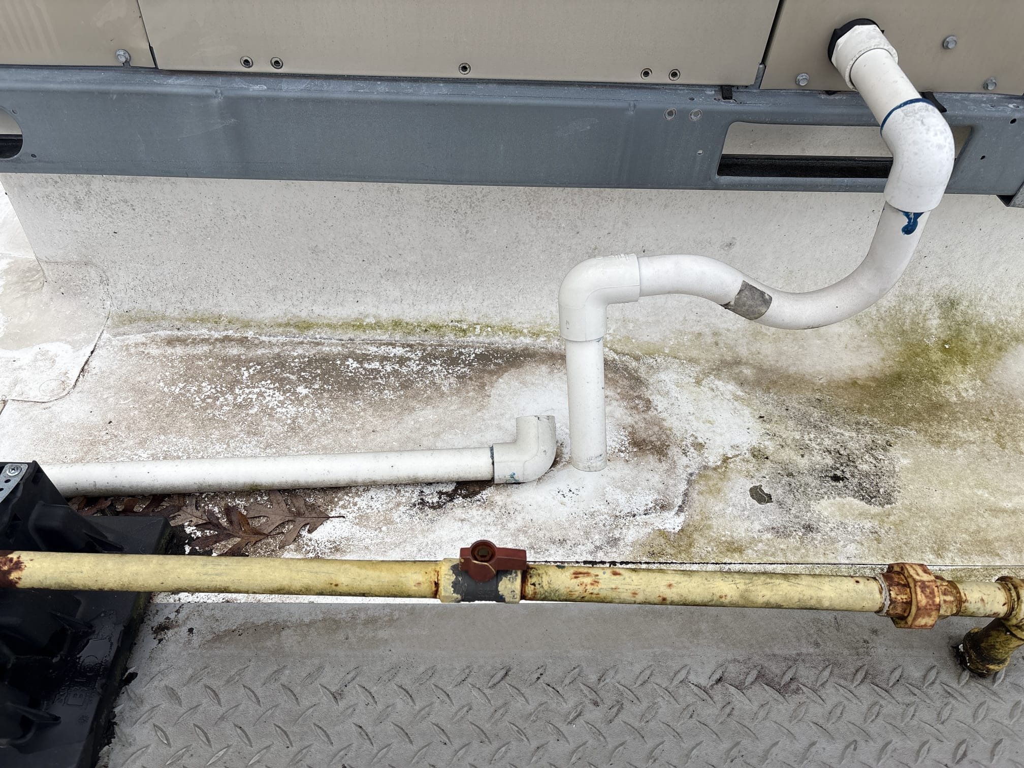 For this job I worked on troubleshooting back net errors. Upon inspection I discovered two dead capacitors and a gas leak. Called for approval and fixed gas leak and replaced capacitor ma. Pictures uploaded to documents. 