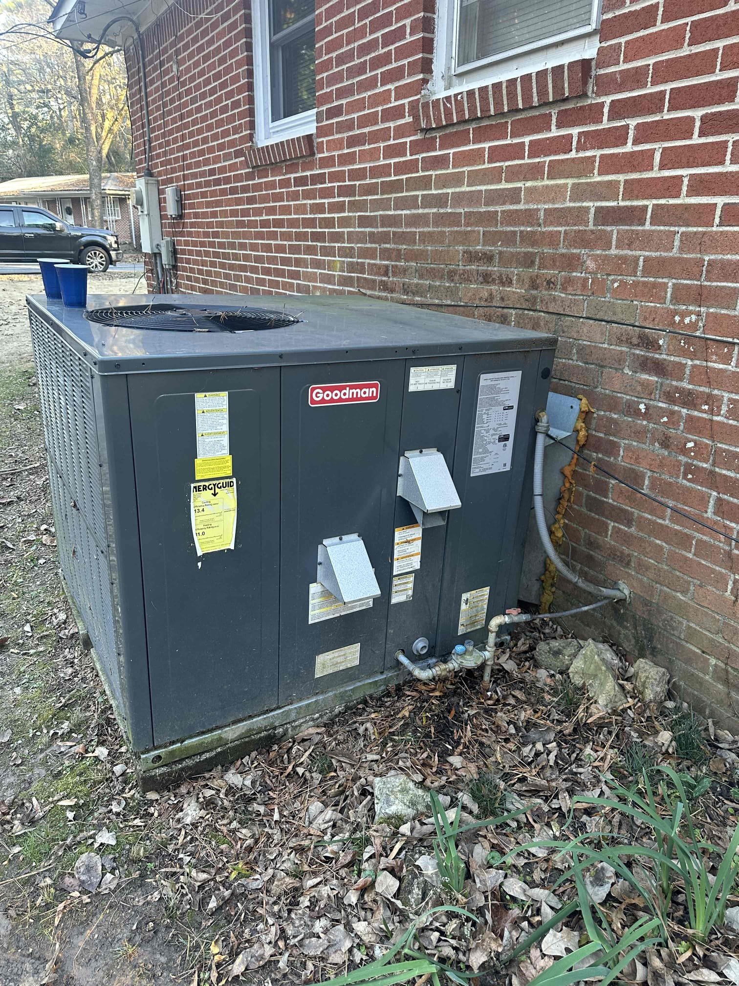 Arrived on job spoke customer found out the system is running properly. System is a 2022 Goodman pack unit gas pack went through the entire system found out the duck. Work is leaking and has multiple spots where there is no insulation on the ductwork.