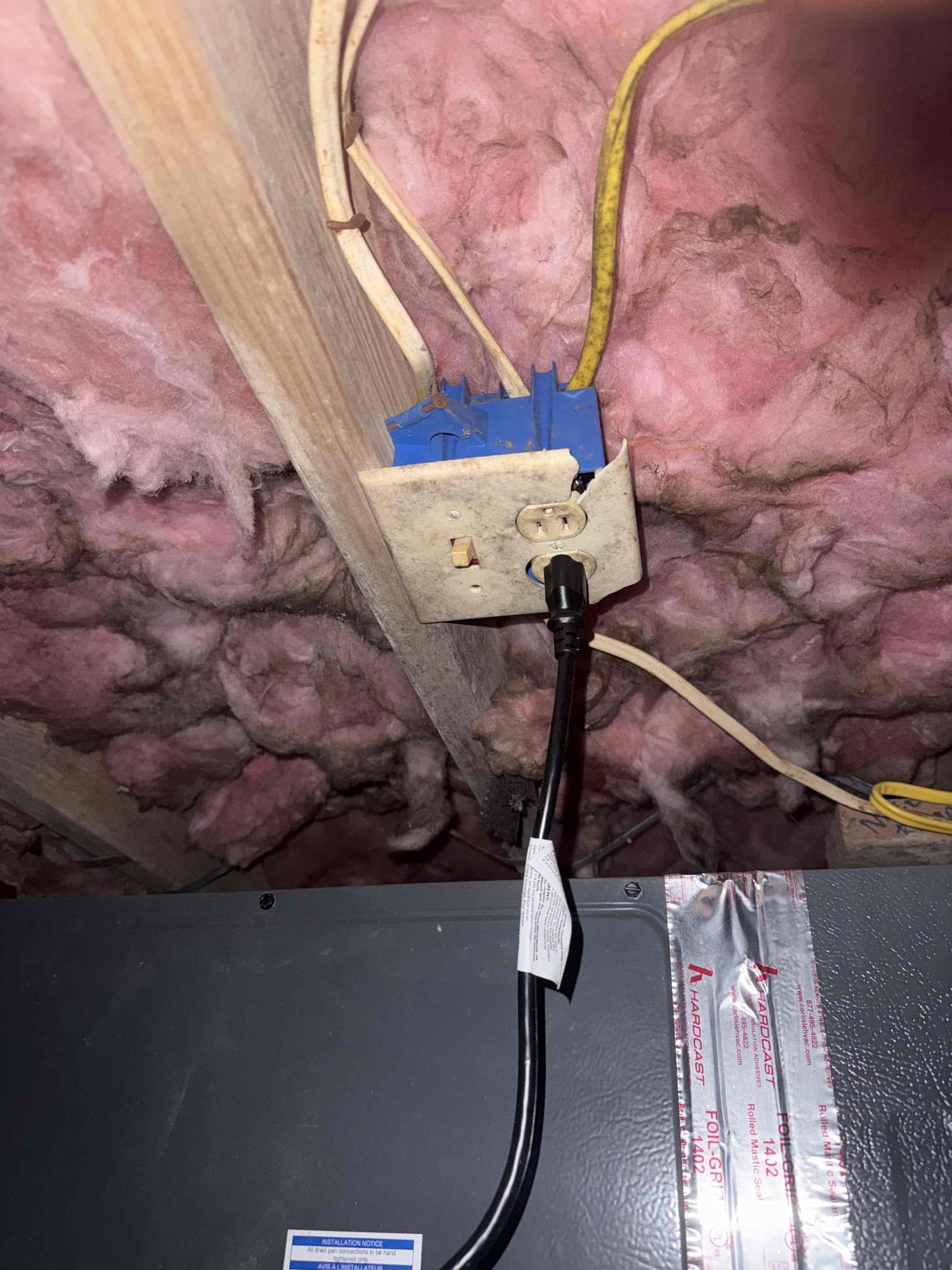 Condensation pump installation