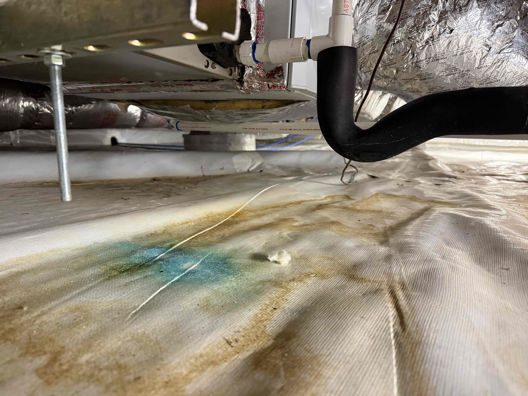 Bypass humidifier to be installed on the supply Plenum, customer provided