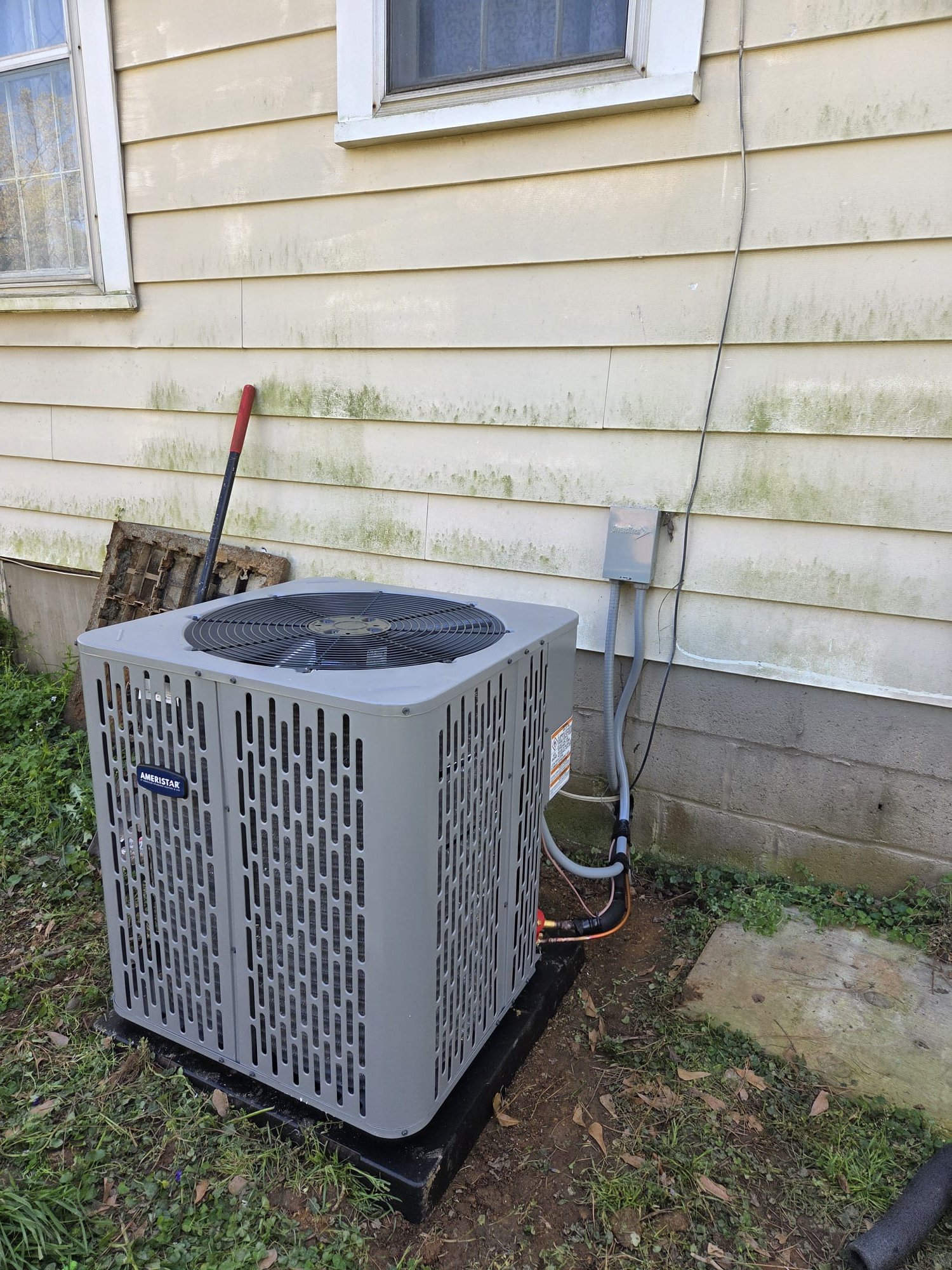 Installation of new 2 1/2 ton heat pump/air handler split in the crawlspace. To be installed with April Aire advanced filtration. Ran new line set and installed new condensate pump. Replaced breakers for correct size. Labeled breakers we replaced. Verified operation in heating mode. System is operational at time of departure.