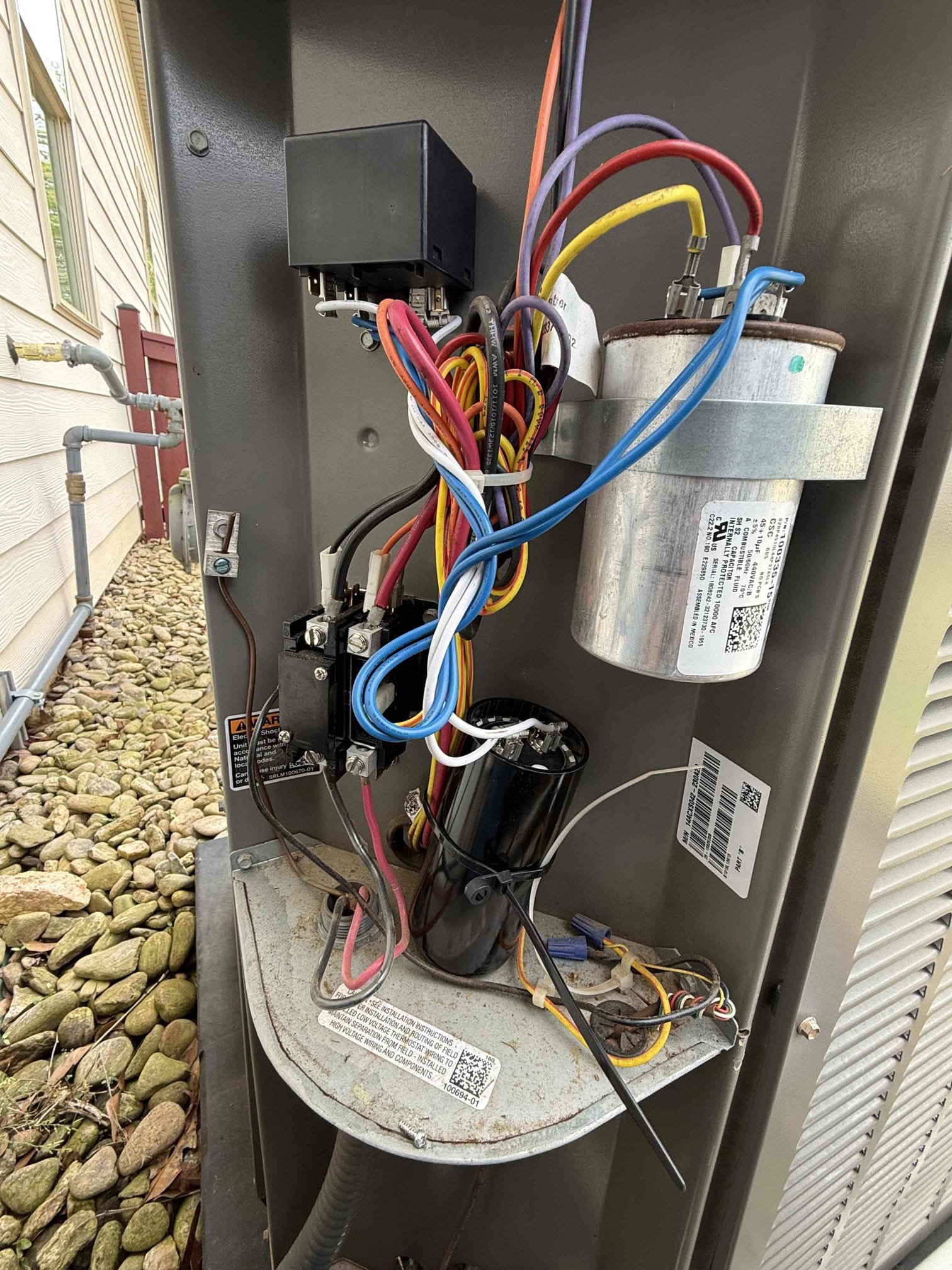 Easy start installation for the heat pump
Straight AC system low. Potential leak.