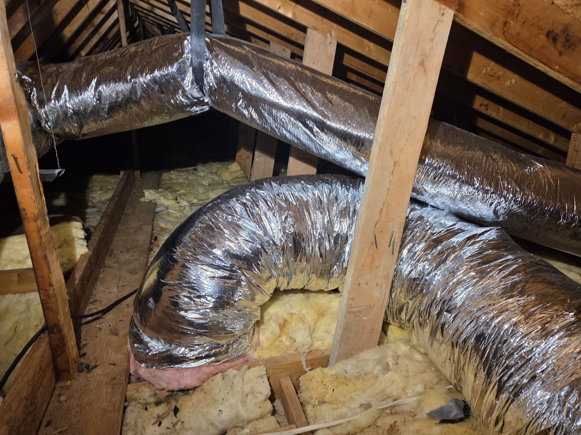Replaced 2.5 ton duct system. Cut in new 14x20 ceiling return. Installed 16x20x4 aprilaire. 