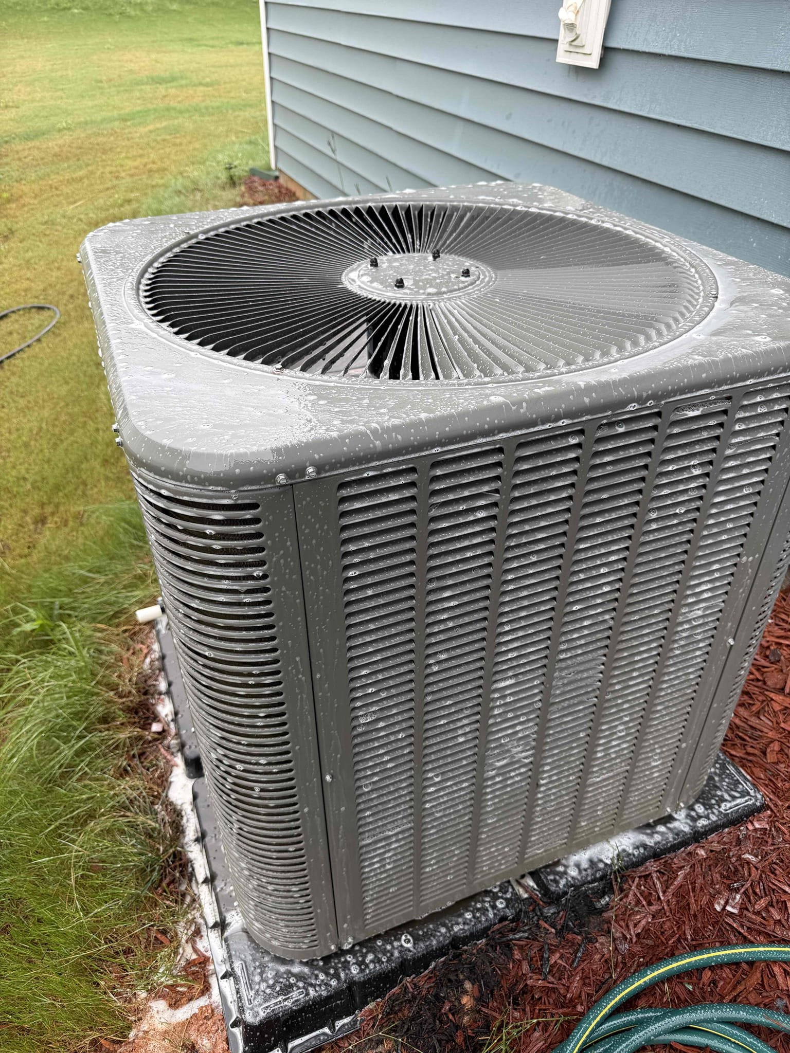 Performed maintenance to the straight AC gas furnace split. This is a zone system upstairs downstairs thermostat. Zone systems performing very well. They’re staying satisfied at 68 and 69°.