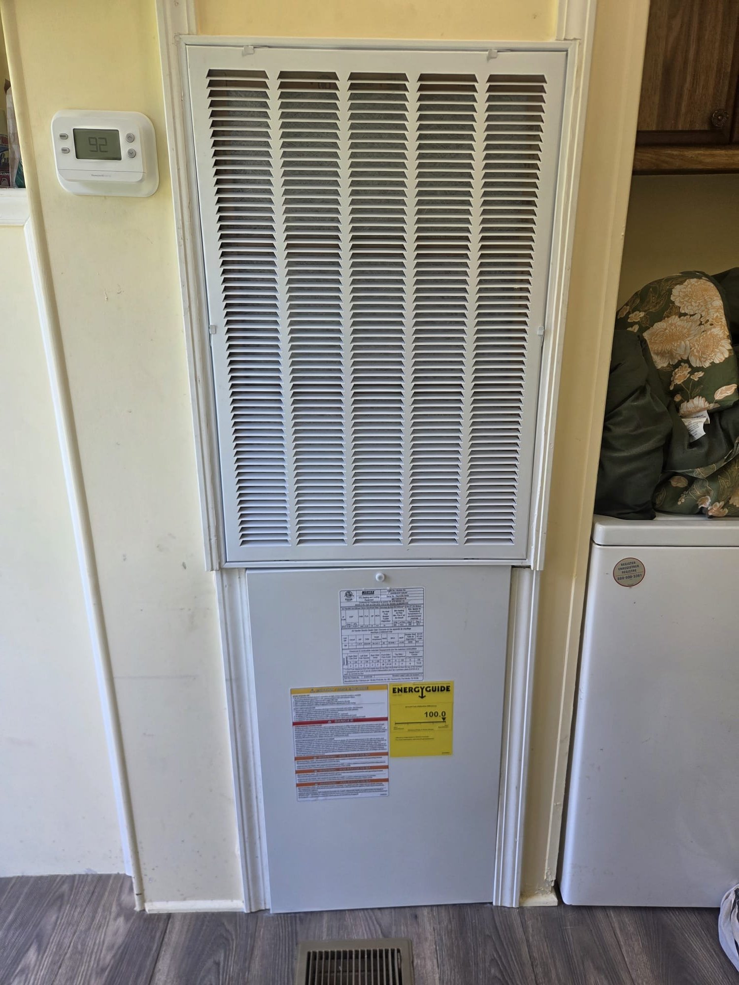Installation of 3 Ton HP/AH “Mobile Home”
Ameristar
*Pad *Whip *Disconnect *Warranty 10Yr. Parts / 1Yr. Labor
*1Yr. Maintenance Agreement *Thermostat *454B *Removal of existing equipment 