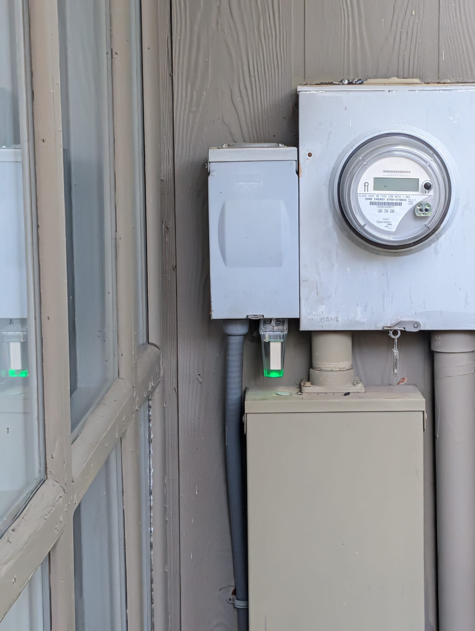 Removal of existing head and outdoor Unit …Swap out installation of 12,000 BTU mini.