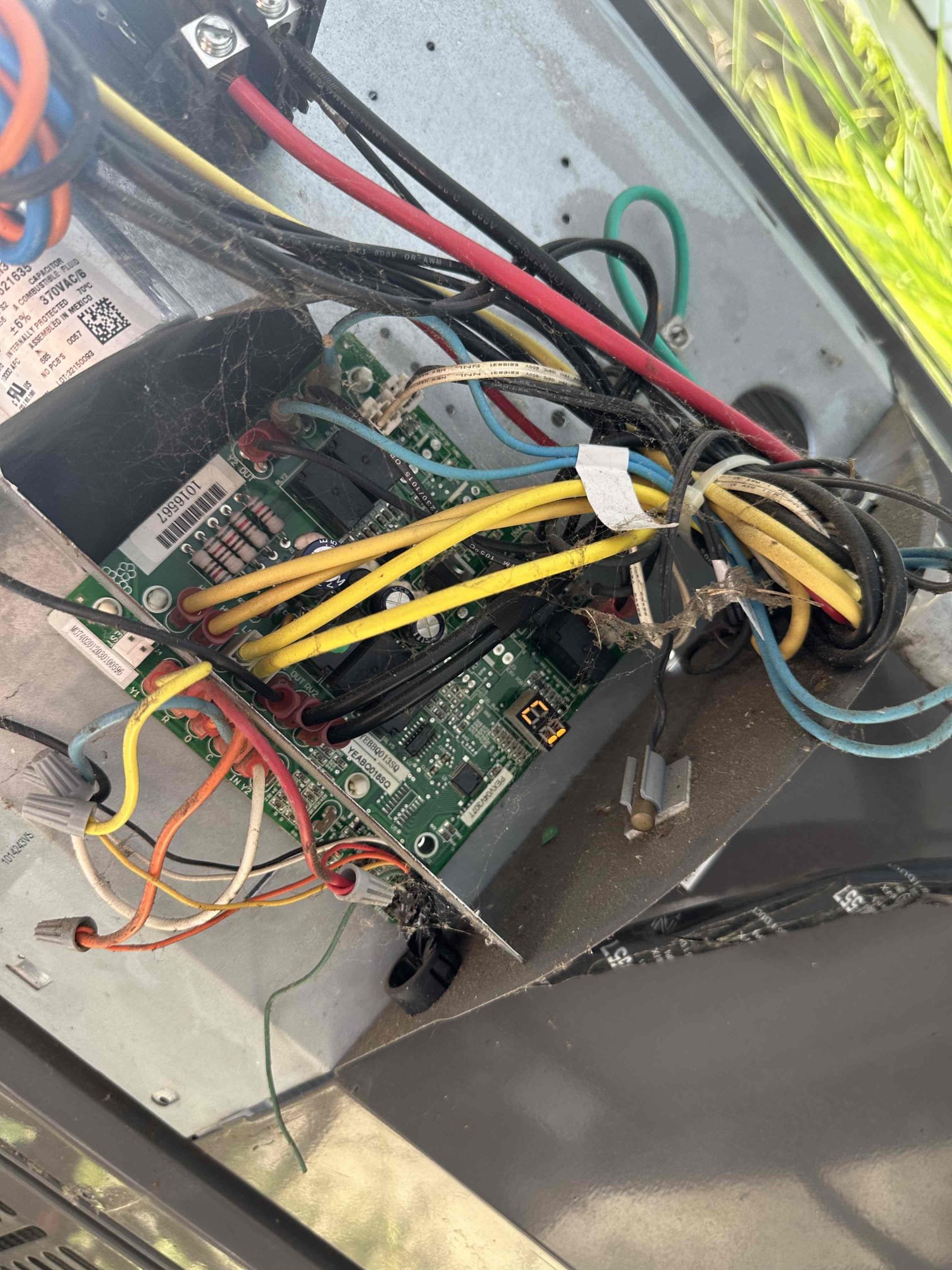 Arrived on job found bad cap system running properly perfect at this time 

2021 
System 