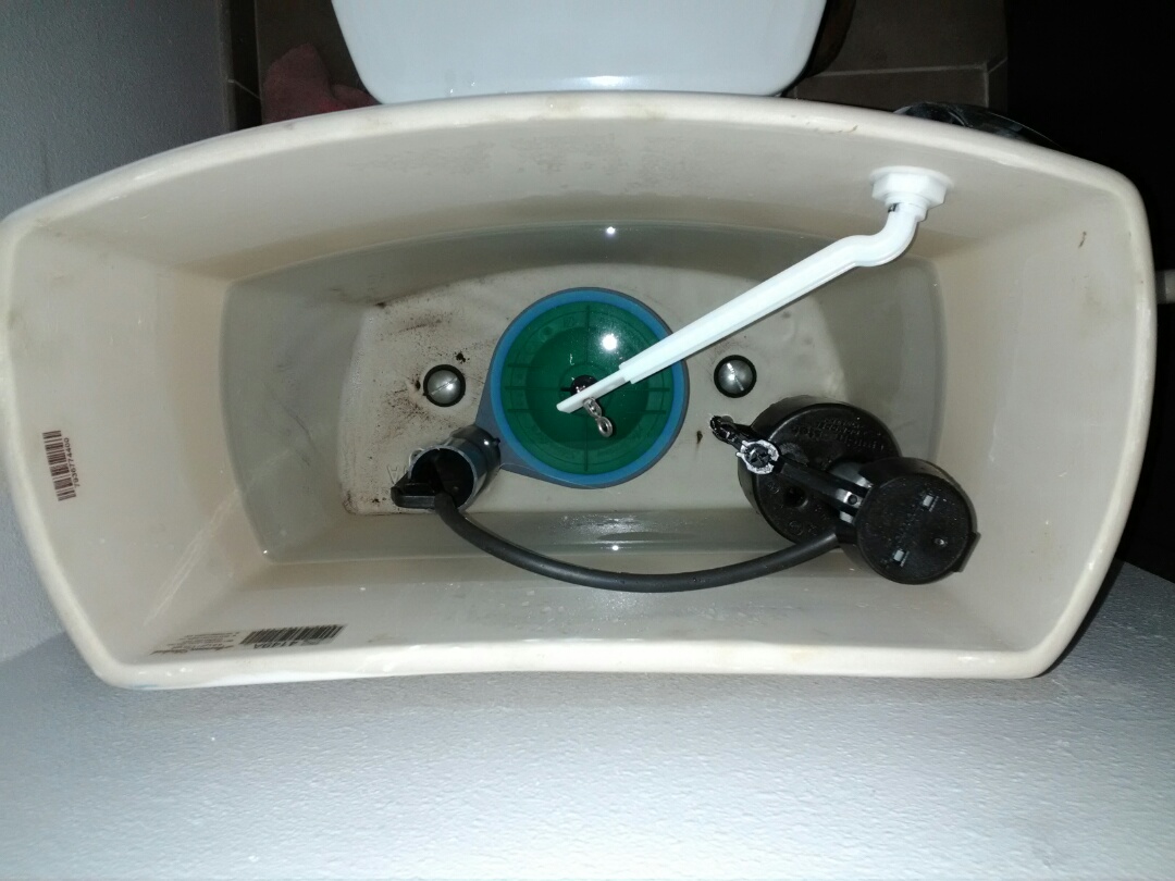 tightened up tank to bowl bolts on toilet to keep from leaking