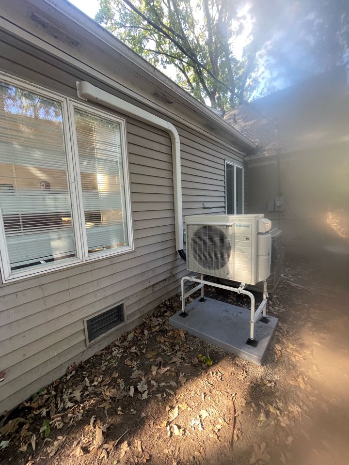 Grosse Pointe Farms, MI - Just finished a Daikin Mini Split Install in Grosse Pointe Farms, Mi Grosse Pointe Farms, MI - Just finished a Daikin Mini Split Install in Grosse Pointe Farms, Mi