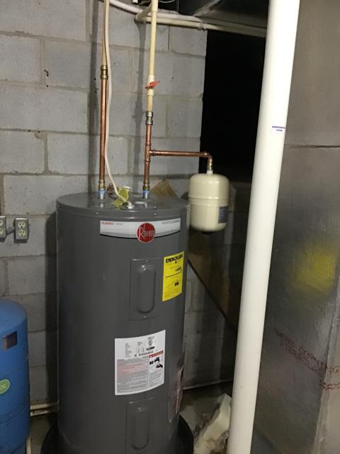 Honey Brook, PA - Installed new Rheem 50 gallon electric water heater in drain pan with water alarm. Installed new st5 expansion tank. Made electrical connections to water heater. Honey Brook, PA - Installed new Rheem 50 gallon electric water heater in drain pan with water alarm. Installed new st5 expansion tank. Made electrical connections to water heater.