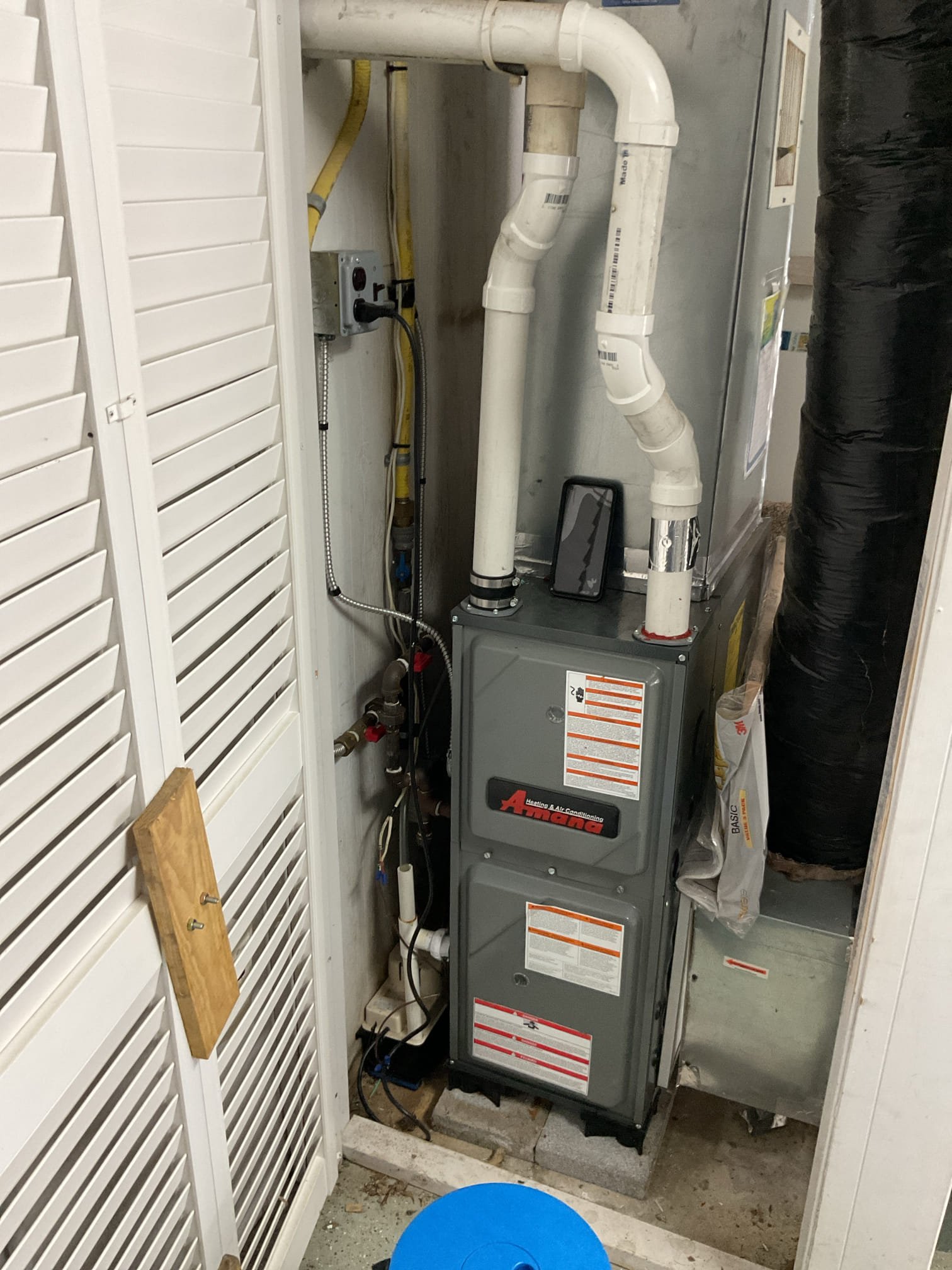 9-16-25 Luis performed two propane gas heater tune ups. Check electrical connections and components low and high voltage, clean ignition system burner sensor and inspect igniter inspect 201 filter for the main house and replace 16x25x1 on garage unit. Performed combustion test ok both heaters ok.  Service humidifier for main house test operation ok. Set to winter 40%., I noticed water feeder, and the actual humidifier base are broken (still working but could leak water) provided estimate to replace humdinger and install water sensor to protect unit and basement.  Cycle both heaters ok both heaters are working at the time of service. (Customer wants to wait on ductless tune up until next year) 