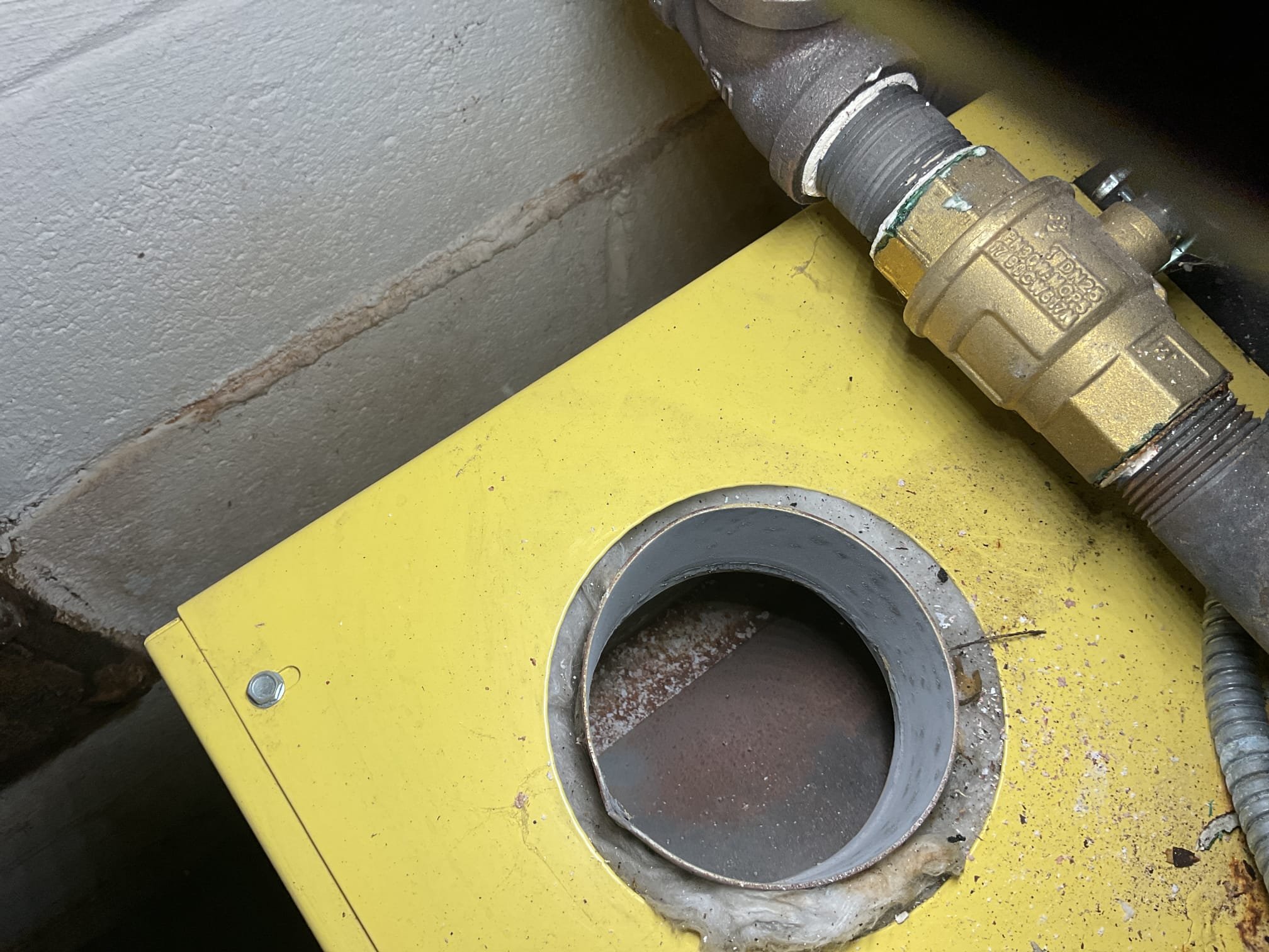 Performed precision gas boiler tune up on system 2000 gas boiler. Checked all electrical connections and components. Inspected ignition assembly. Tested all zone valves. Expansion tank in good shape. Circulators are functioning correctly. Heat exchanger is clean. Gas boiler is working properly at time of service. 