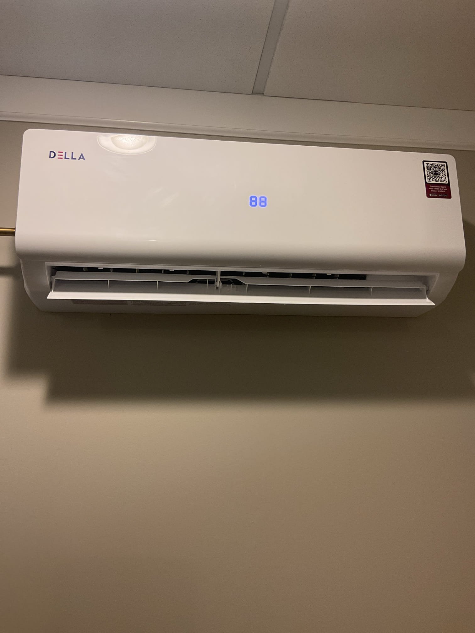 Luis 10-30-25 customer has ductless unit two indoor heads match to one outdoor heat pump manufacture is off brand (Della) heat not working test operation check heat operation unit goes into high pressure error code after minutes of running. I switched operation to cooling check refrigerant pressures reading 0 psi. When testing on heat heat gets up to 660 psi. I tried to find troubleshooting guide or manual I could not get anything. I explained to customer this particular job needs advanced troubleshooting and we will need to contact tech support could take 1 to 2 extra hours to troubleshoot. Home comfort consultant to come out tomorrow afternoon between two and three.
