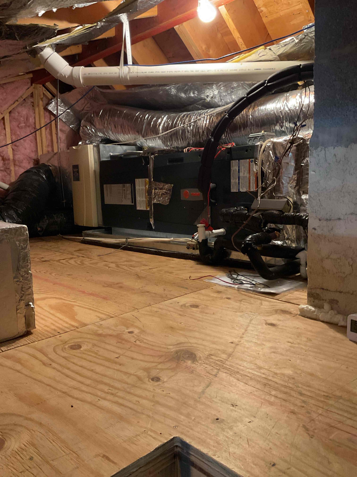 11-4-25 Luis. Arrived to customer location. No one answer the door. I called Jose and he said wife had to step out. Customer needs to call office to. Reschedule appointment. 