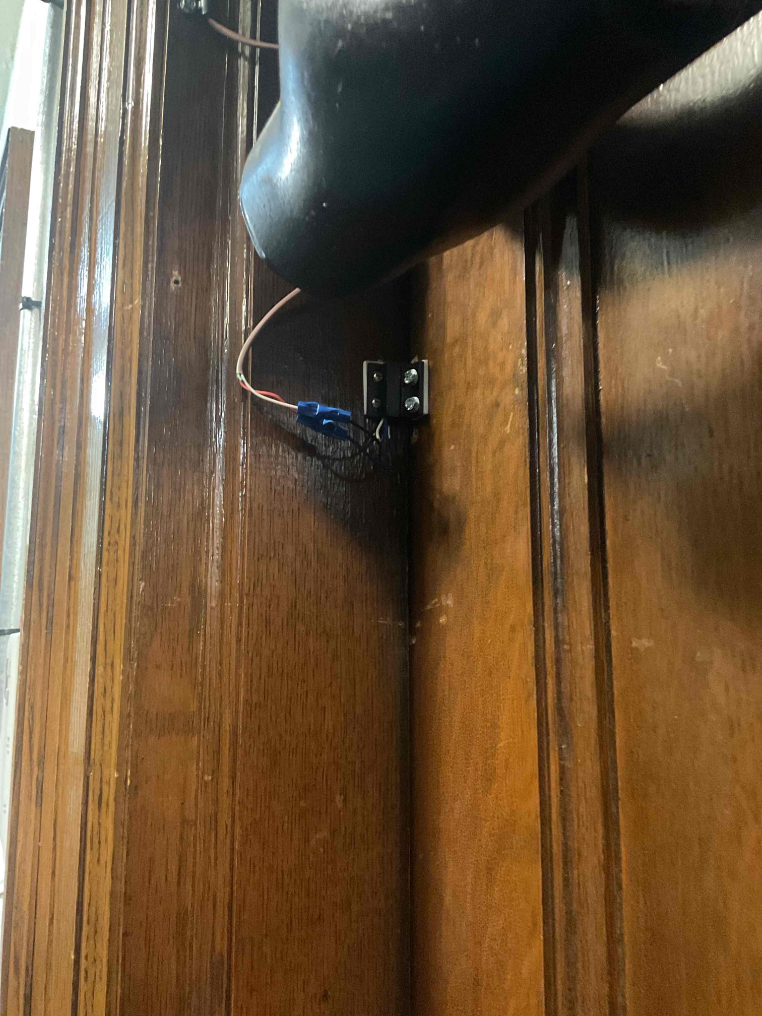 Installed new magnetic door switch and tested operation. Also performed a on air curtain checked electrical connections and components. Tested operation air curtain is working properly at time of service. 