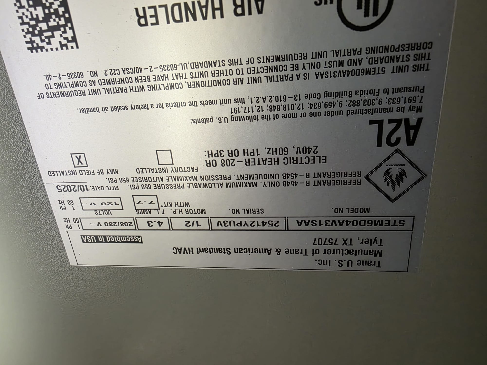 Performed qa inspection on the hvac and home performace.  Looked at lights but there is nothing that can be done except gluing them to the drywall.  There are no gaskets on the lights. 

Checked over hvac system and all settings.  Job looks very good and all settings were correct.  Tested operation.

They are going to have electrician that installed lights see if there is any other solution.
