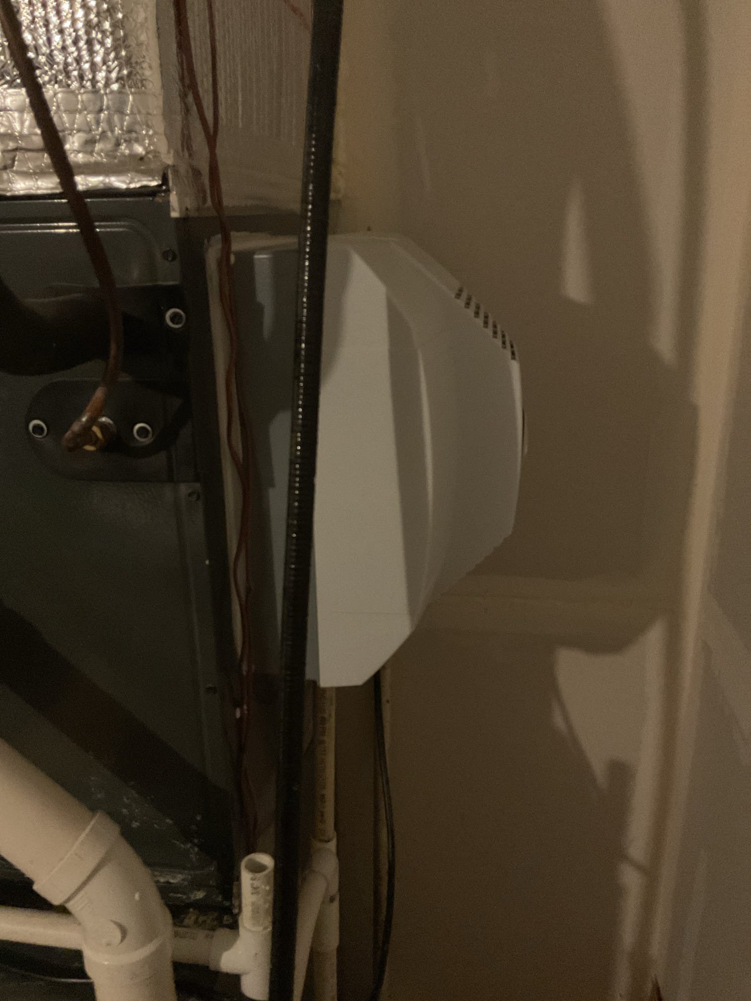 Replaced humidifier 700 feed tube , found kinked on arrival. We were just here for a heater maintenance  recently. Recall ok per office to warranty the feed tube . 