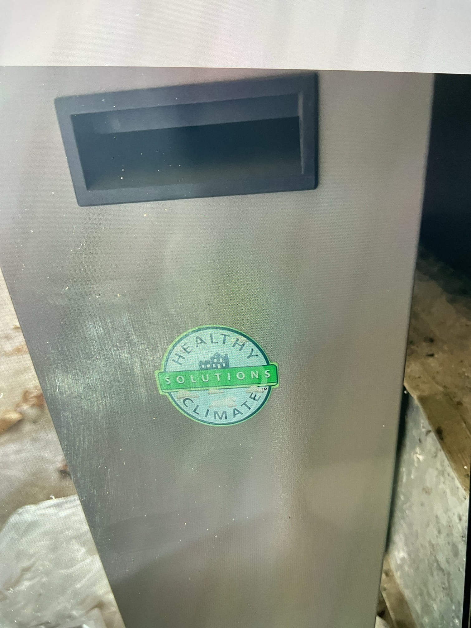 Filter I received does not fit.  It says it’s a 20 x 25 x5 but actually a 4 1/2.  I took a couple pictures to show the actual filter that we need to order.