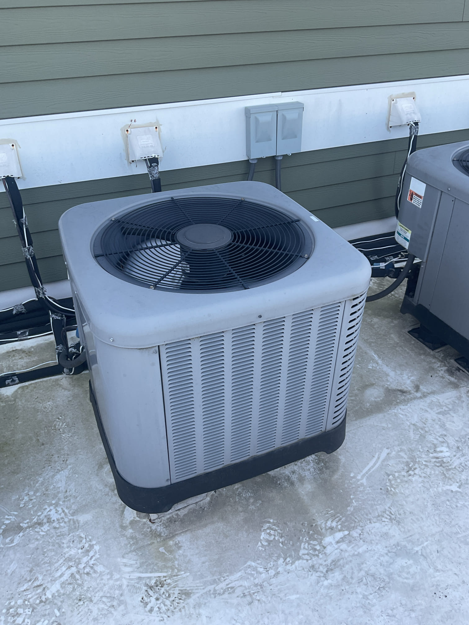 Fully assessed heat pump operation. Checked temperature rise, temperature rise was  32 degrees. Checked 410a refrigerant pressures on the roof they were 333/108. Tested emergency heat. Heat pump is working properly at time of service. No issues at this time. During the cold spell in the 20’s heat pumps do struggle. 