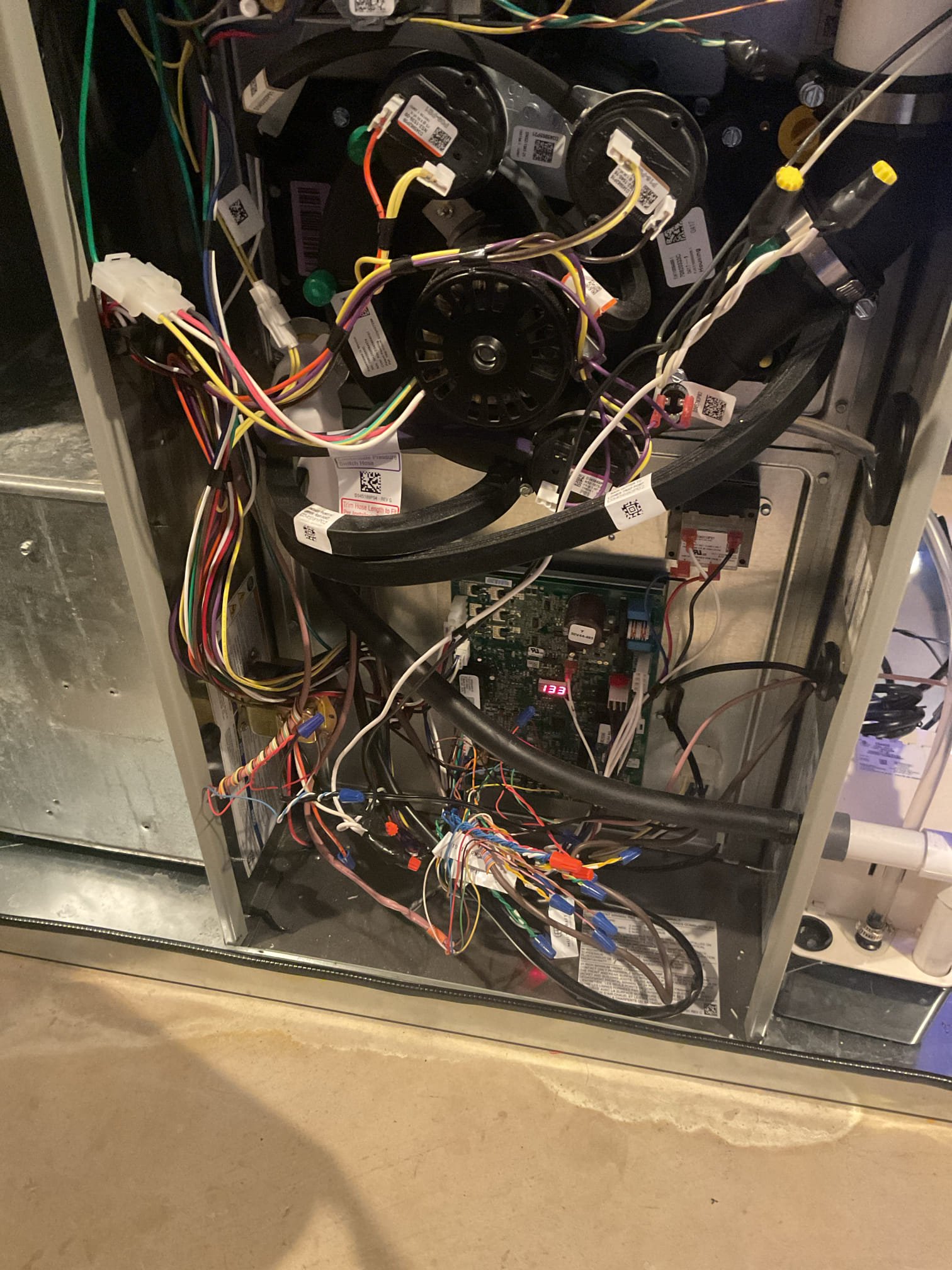 Removed existing air scrubber and installed new Apco-x ultra. Installed separate 40va transformer and tested operation. Showed Dave how led indicator lights work. System is working properly at time of service. 