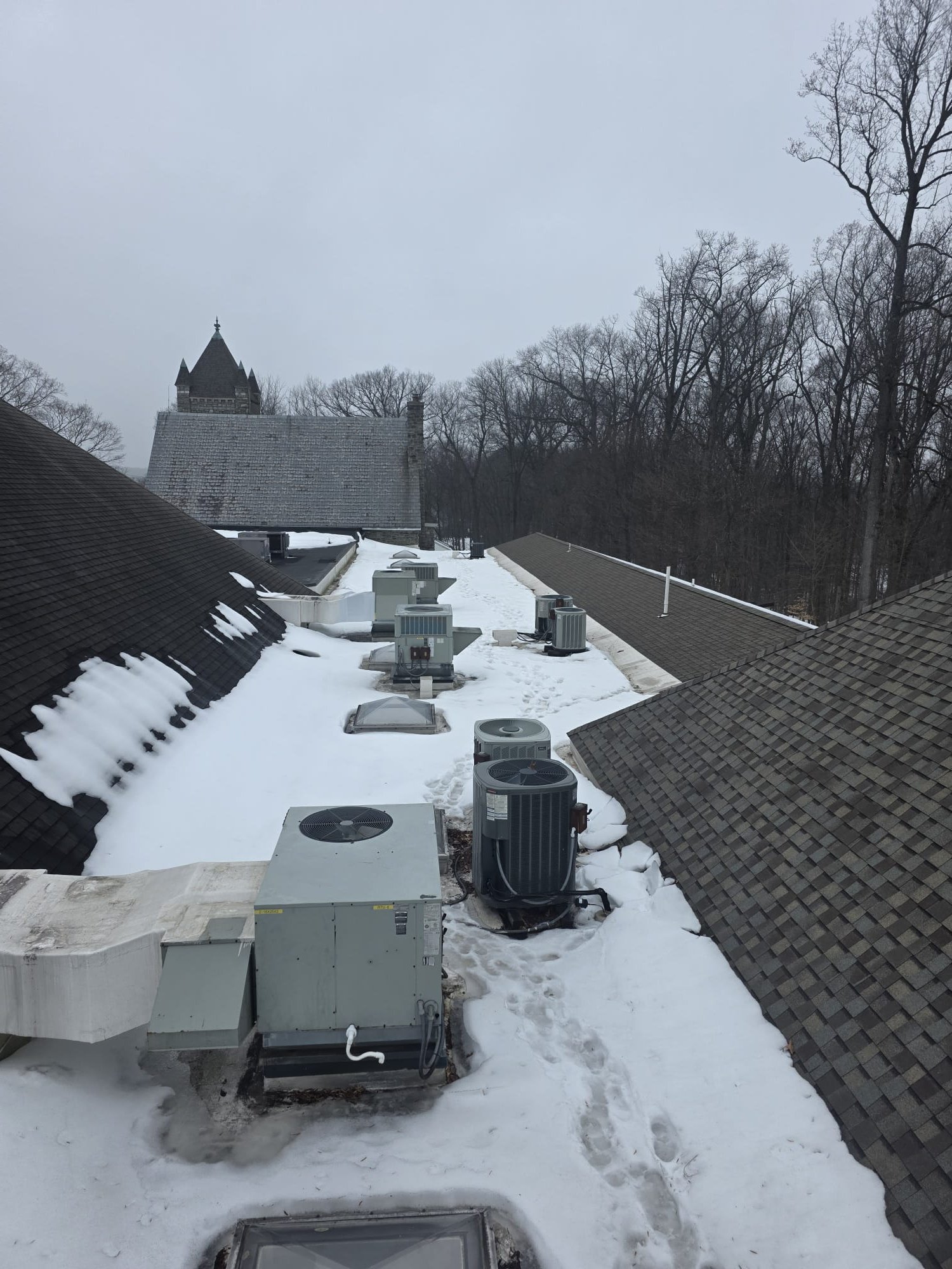 Reviewed jobsite to provide options for memberships on equipment.  There are 4 jobsites and the main church has the most equipment.  There is a mix of ac and ahus, heat pumps and ahus, rooftop units, and PTACS.  

They will be sending equipment list to Joe so proposal can be created,  it should be emiled today or tomorrow.