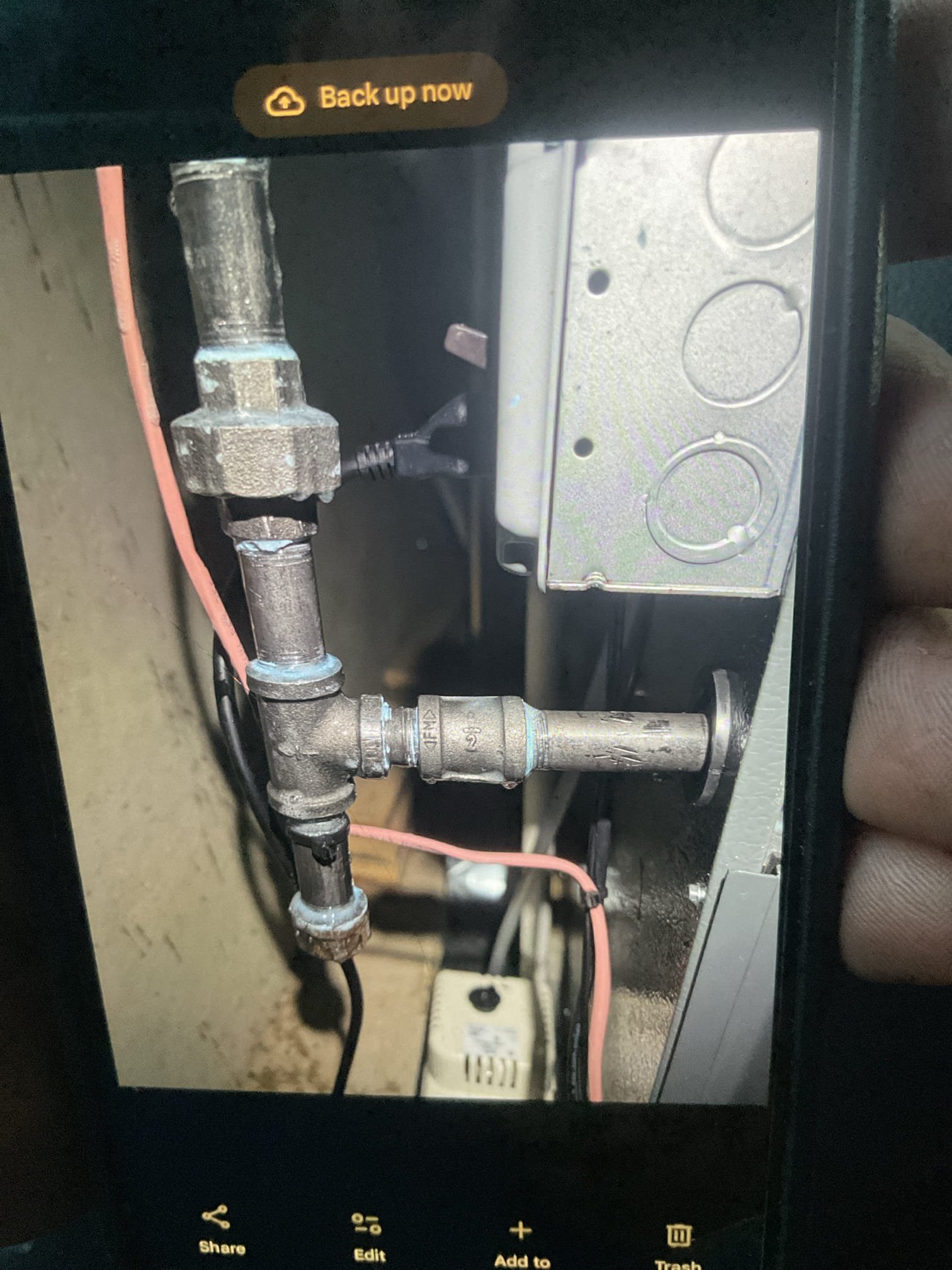 Gas leak/smell call. 
Leak is at the meter set and regulator.
I tested the gas line piping from shut off valve to equipment gas valve. No leaks.

Homeowner called PECO when I was here. They are responsible for this leak.
