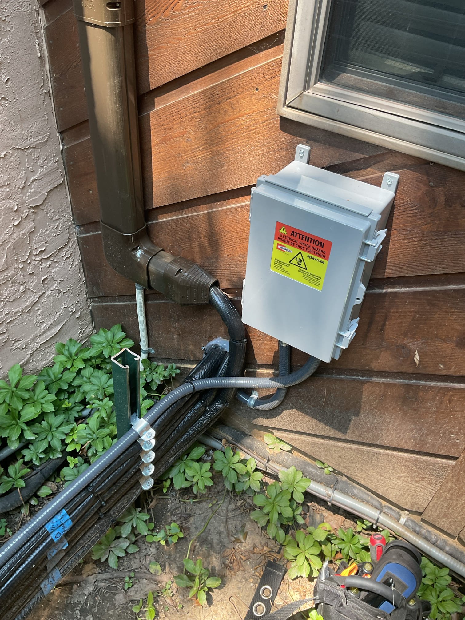 Luis 6-24-26
Performed quality assurance on recently installed Bosch mini split with 4 heads. Test operation of all four heads ok test drain ok. Check outdoor units electrical and piping ok system looks good no adjustments needed. System passed inspection. 