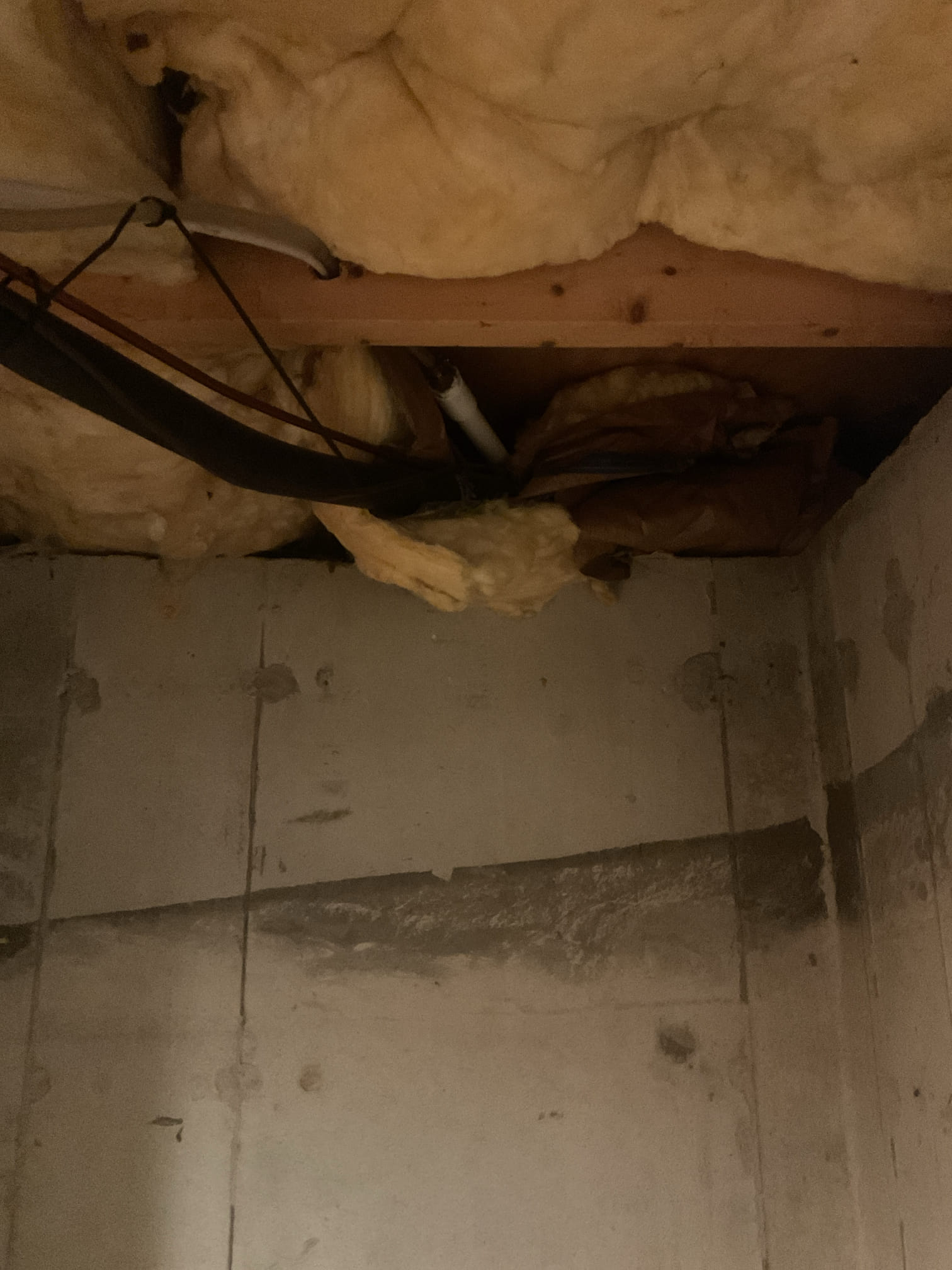 Arrived to the customers home for a Q.A INSPECTION on a Goodman heat pump system. I checked all my electrical connections and voltages . I made sure all wiring and connections were completed in a neatly manner. I checked the air filter and replaced if needed filter size is 210 . made sure the system had all the proper accessories tied into the equipment. I Inspected the indoor coil and blower operation . I looked at the outdoor heat pump and checked my wiring and checked the level of the disconnect and the heat pump.  Inspected the outdoor components and unit pressures. Everything is in good working order. 

 
