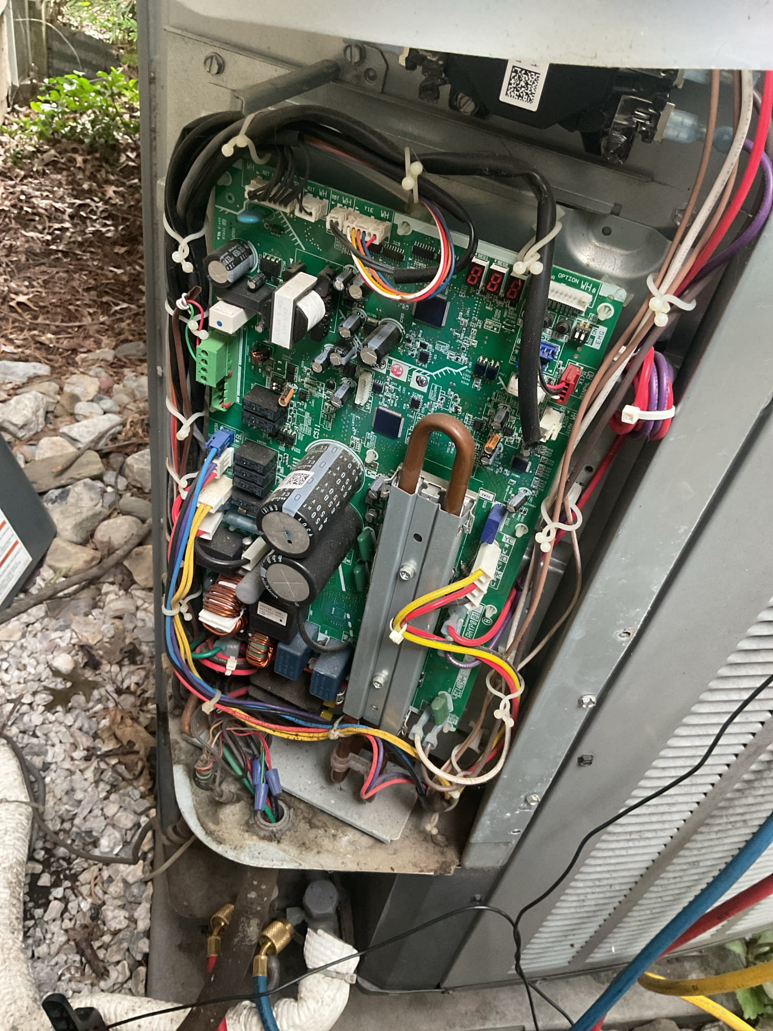 9/21/26. Fully assessed no cooling situation on 2020 amana inverter heat pump system. Found breaker off when I arrived. Turned on breakers. Everything came on correctly. Checked 410a refrigerant pressures to make sure pressures were ok 410a pressures are 264/146 with 6 subcooling and 13 superheat. Compressor was drawling 9.24 amps fully ramped up. Found outside temp lost code in the history but no active alerts. Found that while I was there the 115 v condensation pump filled up and did not pump the one time. Shook the pump and it began to pump. Also found the the thermostat went into a delay. Provided estimate to replace heat exchanger pump, homeowner to replace. 