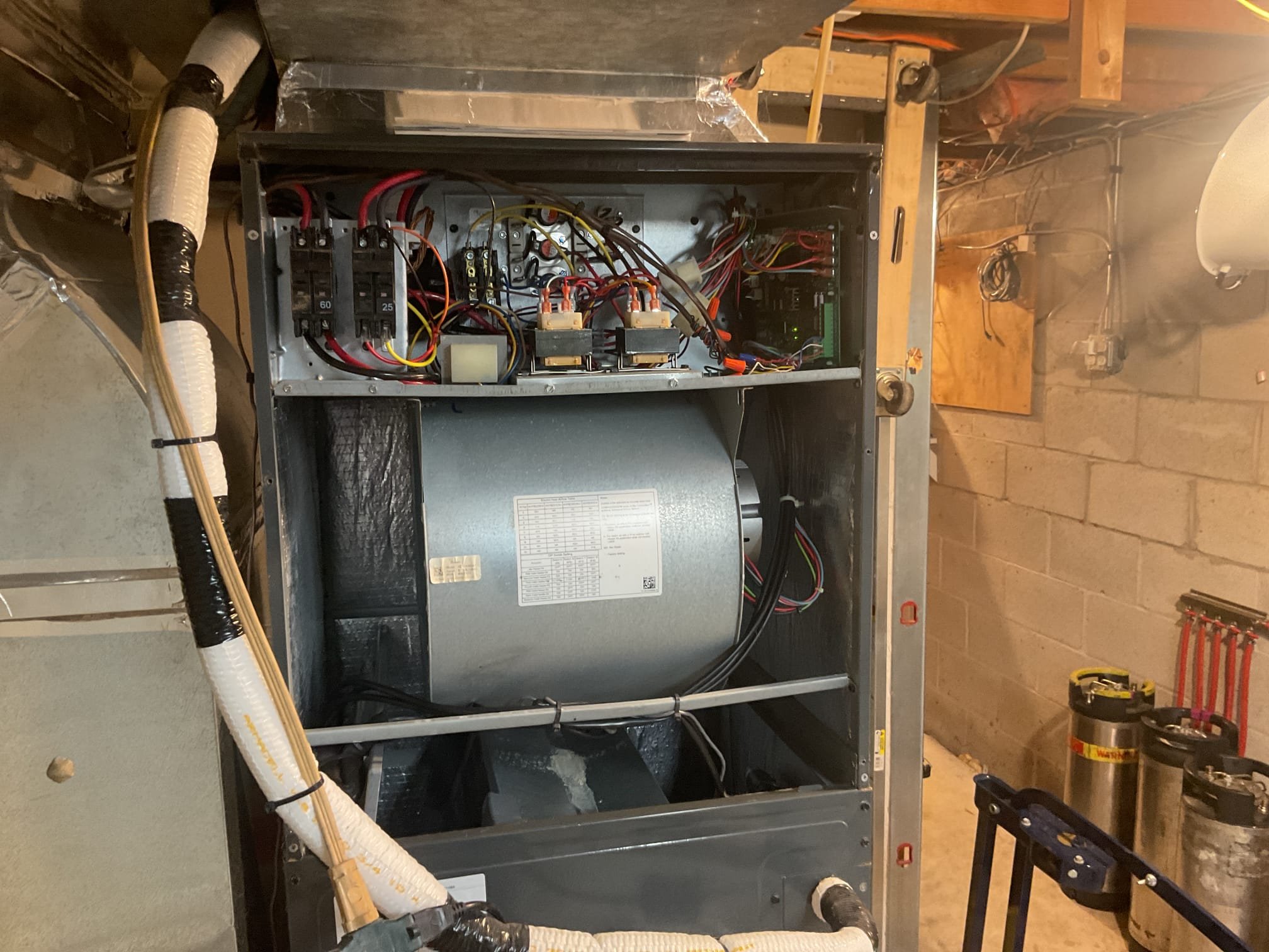 9/21/26. Fully assessed no cooling situation on 2020 amana inverter heat pump system. Found breaker off when I arrived. Turned on breakers. Everything came on correctly. Checked 410a refrigerant pressures to make sure pressures were ok 410a pressures are 264/146 with 6 subcooling and 13 superheat. Compressor was drawling 9.24 amps fully ramped up. Found outside temp lost code in the history but no active alerts. Found that while I was there the 115 v condensation pump filled up and did not pump the one time. Shook the pump and it began to pump. Also found the the thermostat went into a delay. Provided estimate to replace heat exchanger pump, homeowner to replace. 