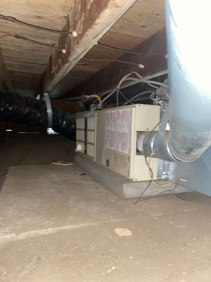 Berkeley, CA - Came out to Chandra M.’s house in the Berkeley hills to provide an estimate for a heater replacement along with installing new ductwork. The furnace was 28 years old and several major components we’re having issues. I provided an estimate to repair the parts that have failed along with providing an estimate to update the system to an ew high efficiency furnace.Along with this quote they were interested in a quote on a full ducting replacement that includes balancing airflow throughout the house Berkeley, CA - Came out to Chandra M.’s house in the Berkeley hills to provide an estimate for a heater replacement along with installing new ductwork. The furnace was 28 years old and several major components we’re having issues. I provided an estimate to repair the parts that have failed along with providing an estimate to update the system to an ew high efficiency furnace.Along with this quote they were interested in a quote on a full ducting replacement that includes balancing airflow throughout the house