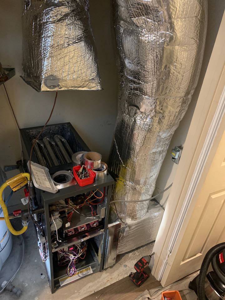 Today certified solar was in the alameda area installing a new high efficiency 2 stage heating furnace. We ensured that everything was brought up to code and installed Wi-Fi module kit so clients can use remote access 