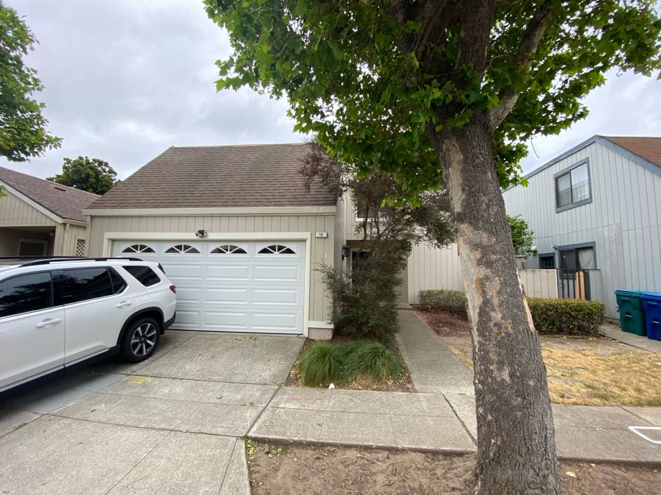 I came out to the Bay Farm Island neighborhood of Alameda, California to discuss replacing a gas furnace with a high efficiency heat pump system. We went over airflow and ductwork from the current system, along with potential rebates.