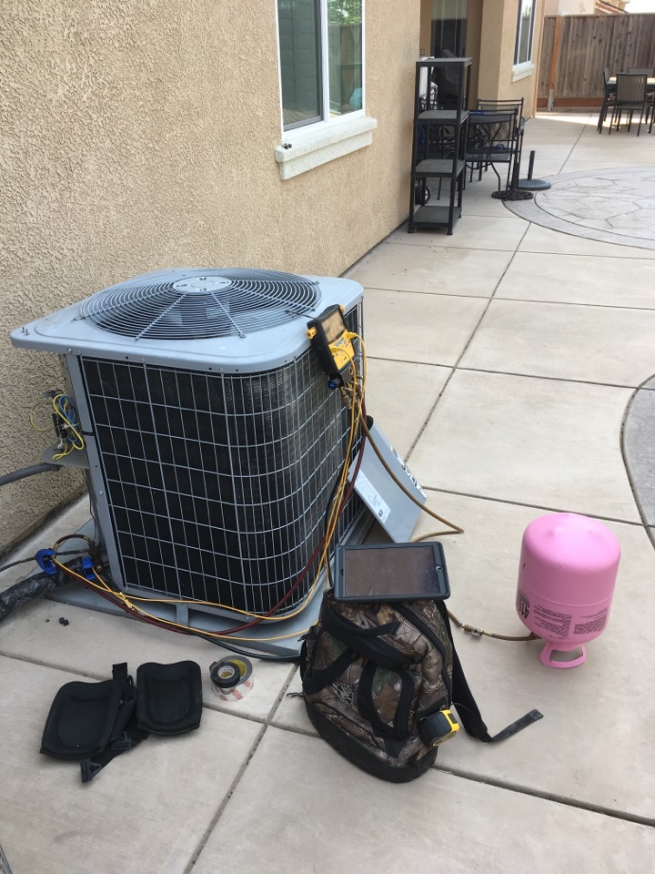 No cool here in American canyon. Client have a leak in his refrigerant lines. Needs a little juice to get him through these hot days. 