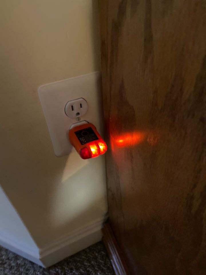 Performed troubleshooting and replaced burnt duplex receptacle in a Gambrills, MD Performed troubleshooting and replaced burnt duplex receptacle in a Gambrills, MD